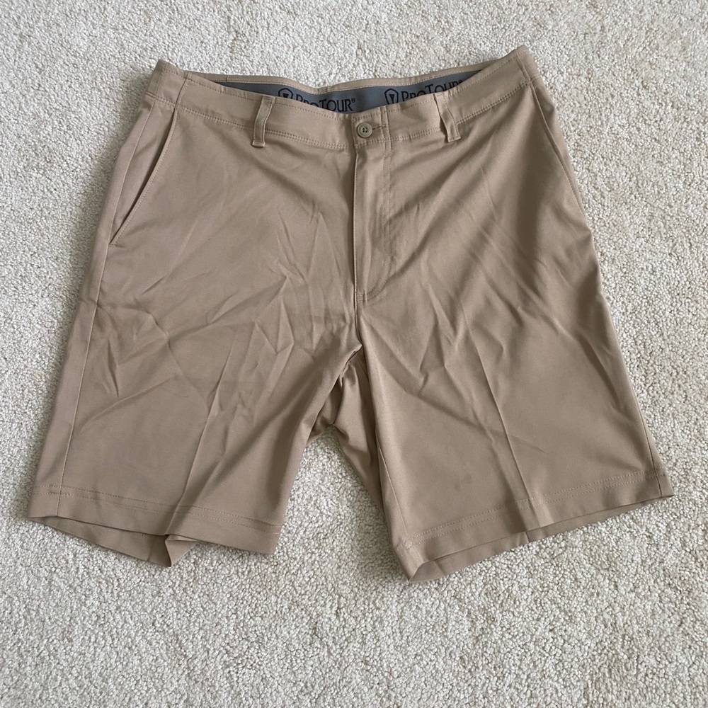 Men’s Size 34 ProTour Khaki Shorts